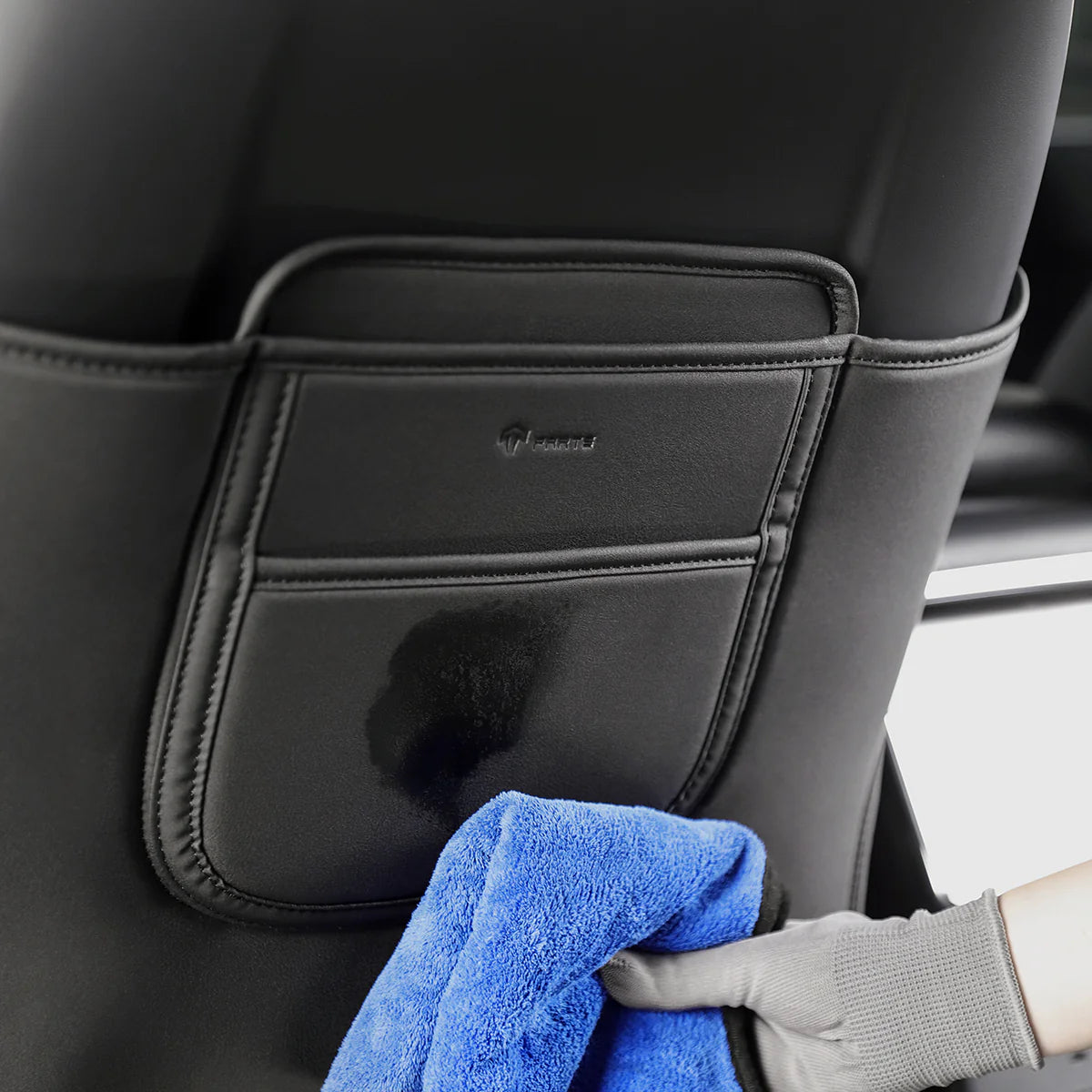 Portabicchieri in silicone TPARTS per Tesla Model 3 (2024) Highland