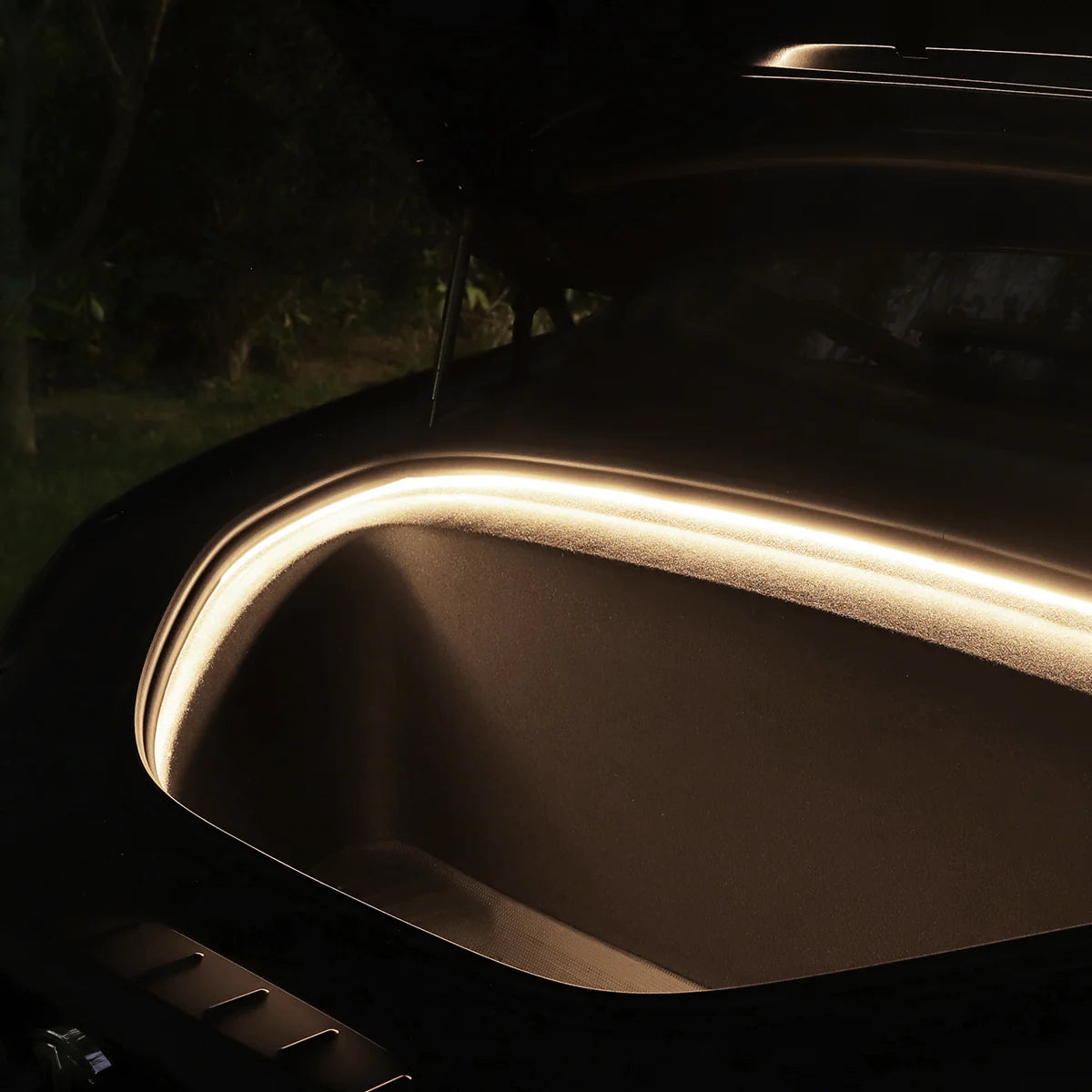 TPARTS Front Kofferraum Trunk LED Streifen für Tesla Model X bei EV Motion Shop
