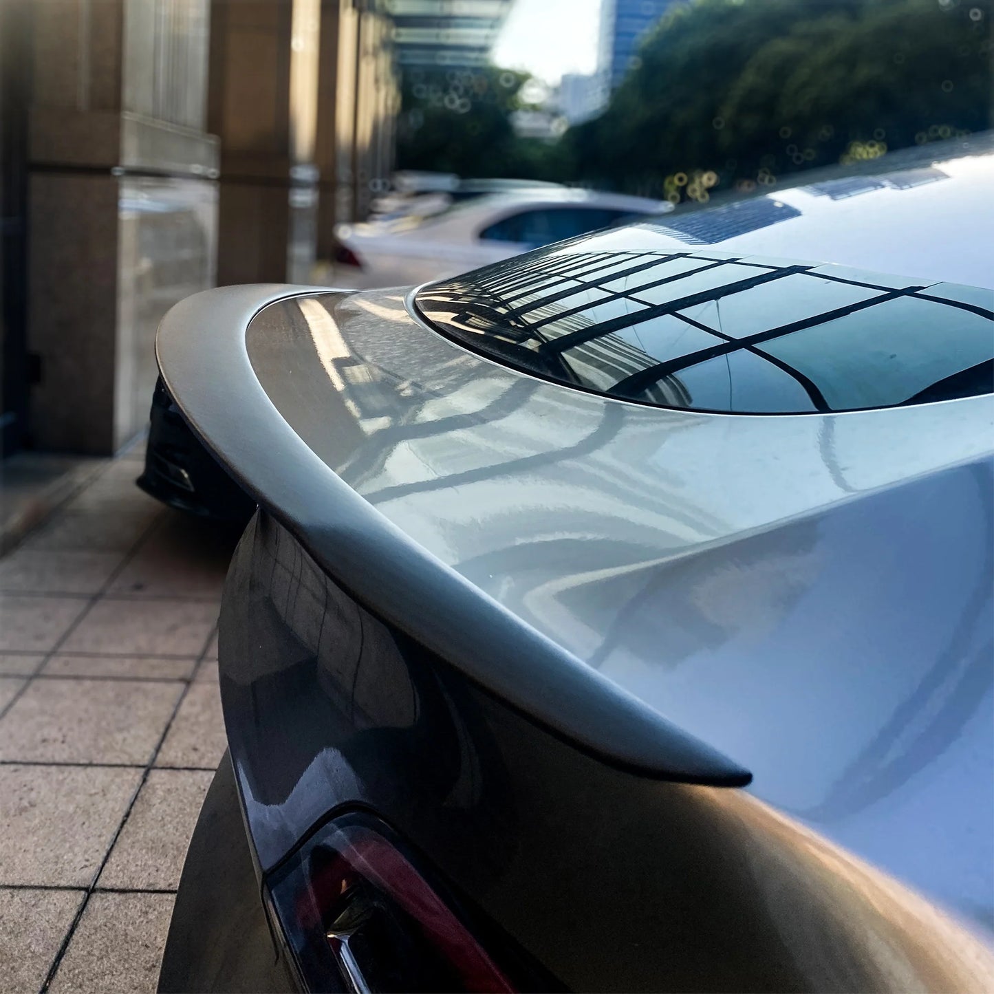 Yeslak OEM Style Carbon Spoiler – Tesla Model Y (Pre-Facelift) bei EV Motion Shop