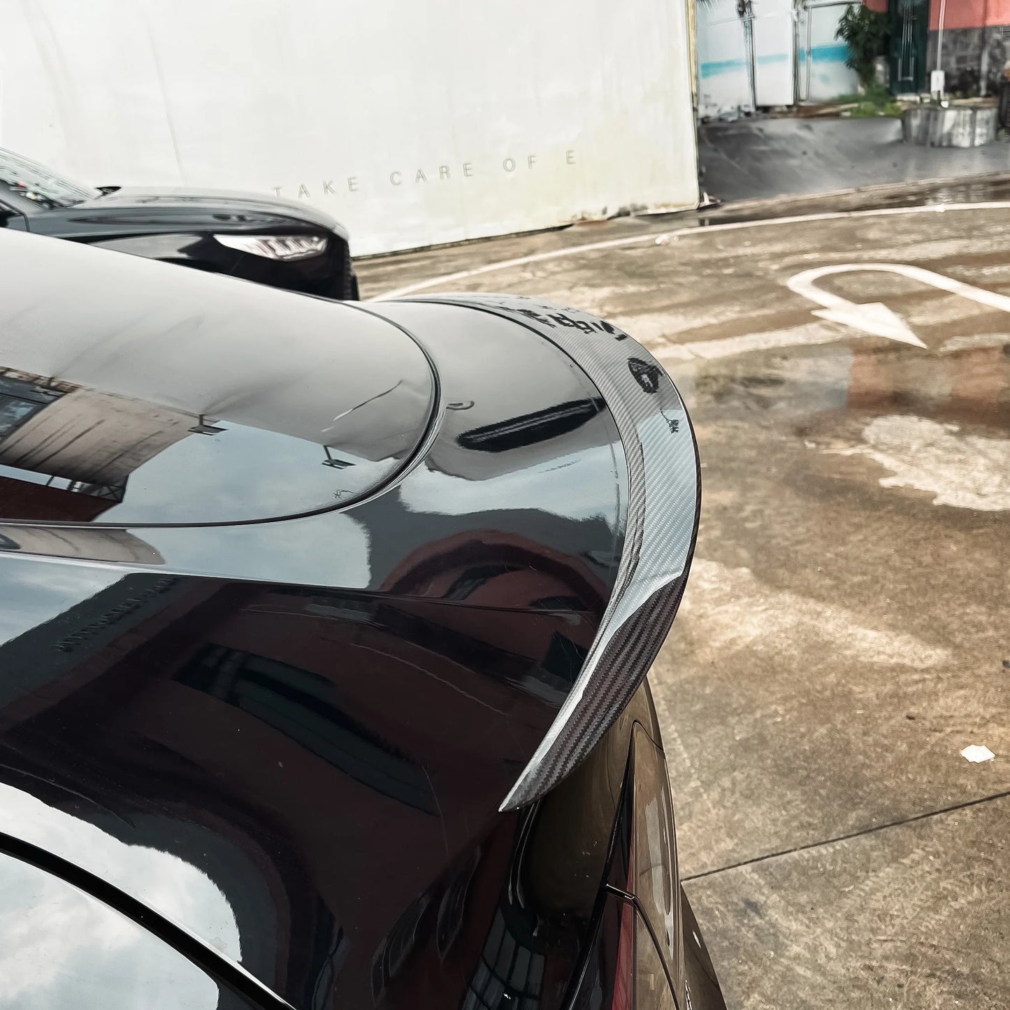 Yeslak OEM Style Carbon Spoiler – Tesla Model Y (Pre-Facelift) bei EV Motion Shop