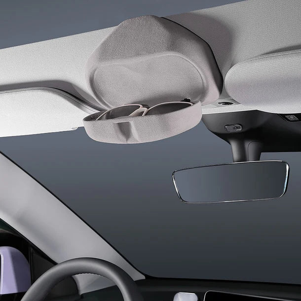 Yeslak Alcantara Sonnenbrillenhalter – Tesla Model 3 / Y bei EV Motion Shop