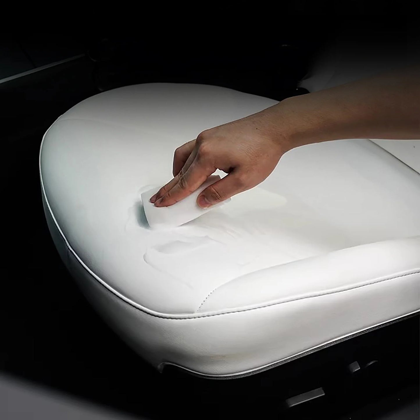 Yeslak Umweltfreundlicher Tesla Innenraum- & Leder Reiniger bei EV Motion Shop
