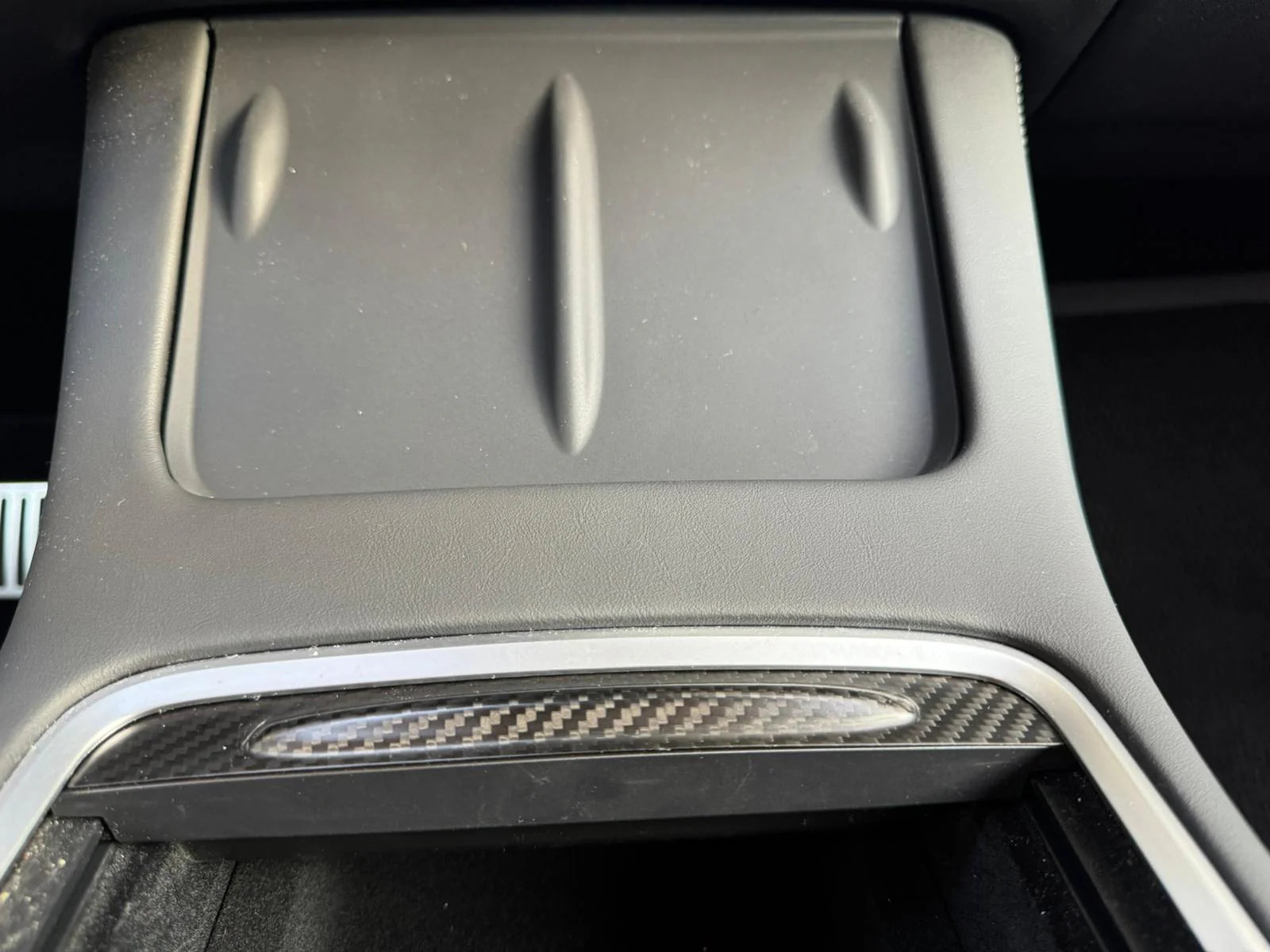 Yeslak Ladeschale Einlage Pad – Tesla Model 3 / Y / Highland / Juniper bei EV Motion Shop