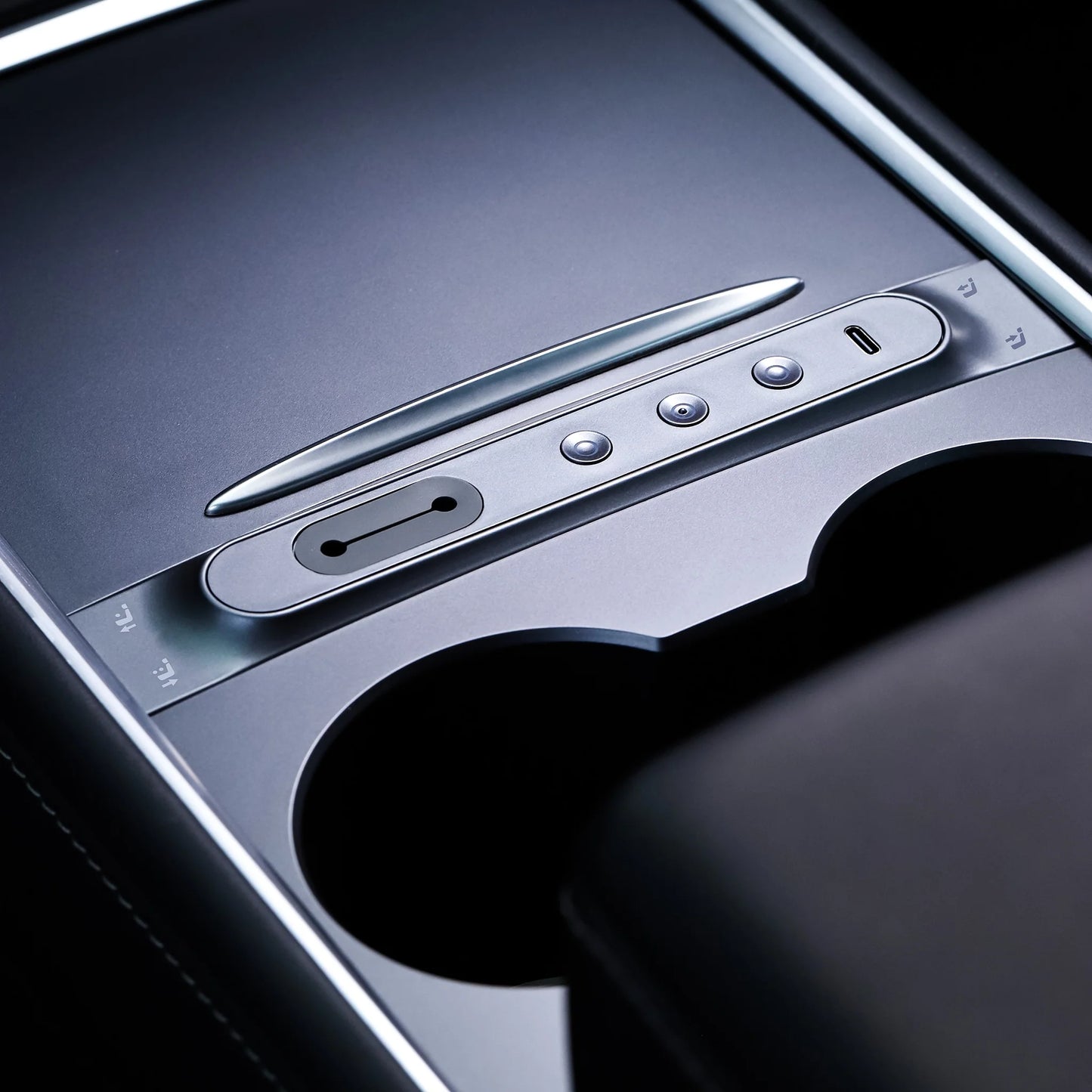 Yeslak Physical Shortcut Buttons USB Hub – Tesla Model 3 / Y (Pre-Facelift) bei EV Motion Shop