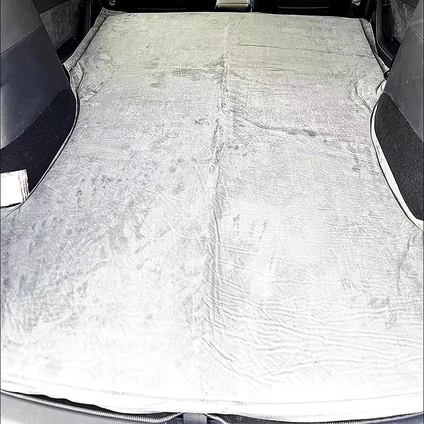 Yeslak Tragbare Selbstaufblasende Wildleder Suede Luftmatratze – Tesla Model 3 / Y / Highland / Juniper bei EV Motion Shop