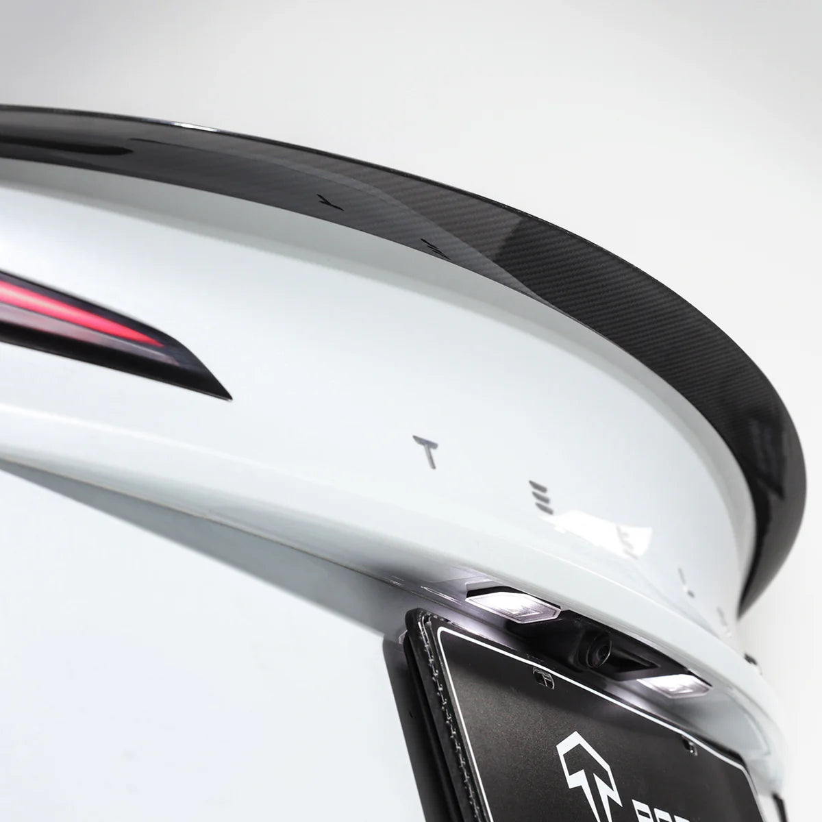 TPARTS Echt Carbon Performance Spoiler for Tesla Model 3 (2024) Highland bei EV Motion Shop