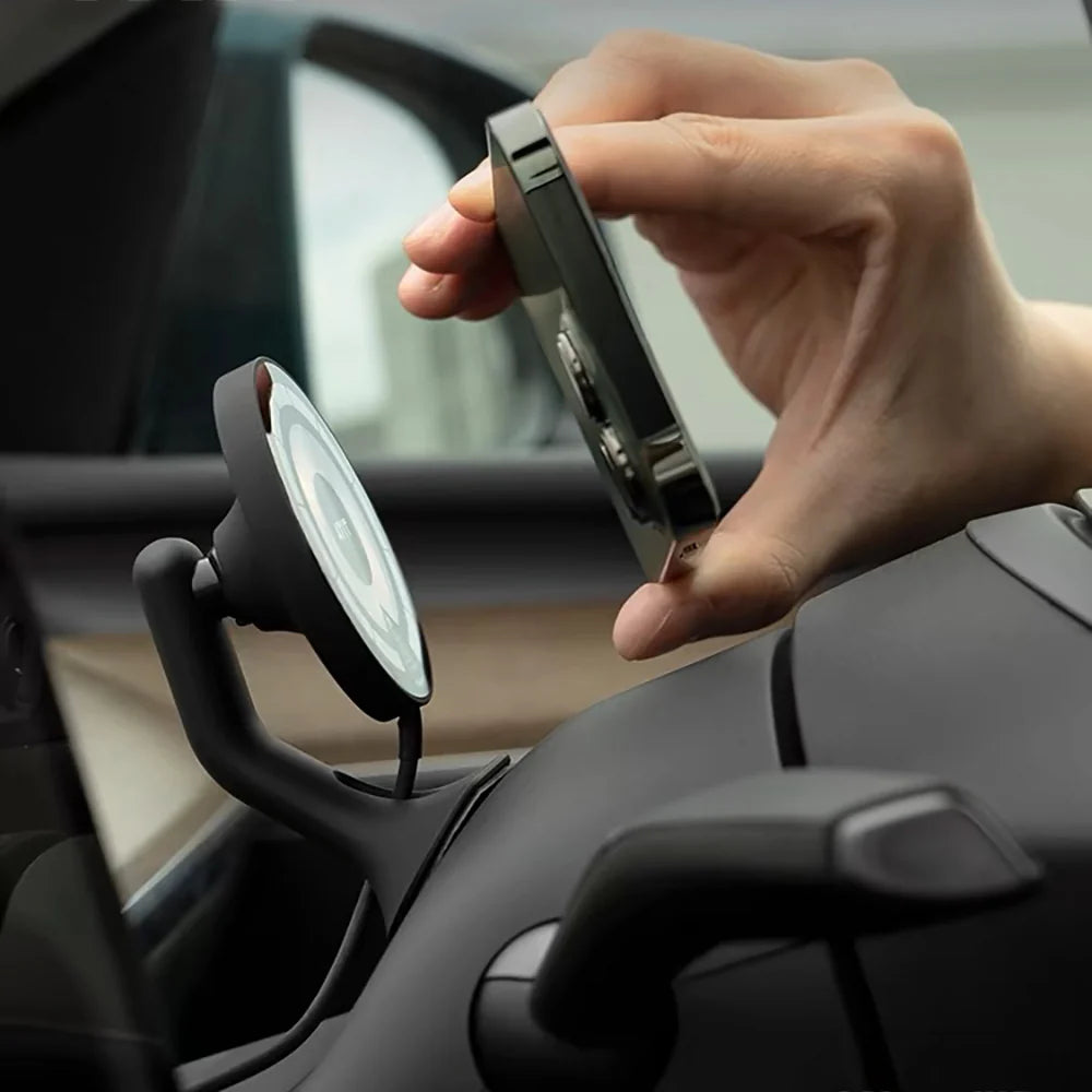 Yeslak Wireless Charging Port Halterung – Tesla Model 3 / Y / Highland / Juniper / Cybertruck bei EV Motion Shop