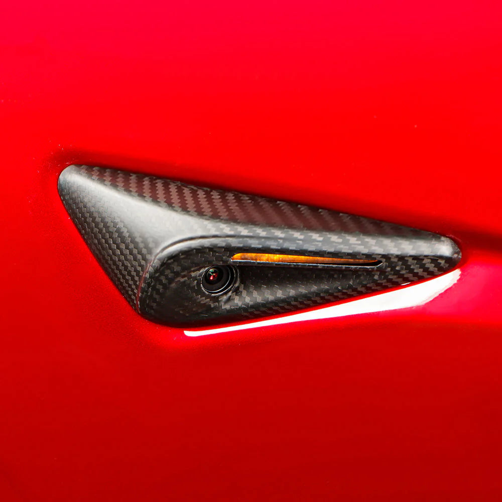 Yeslak Carbon Seitenkamera Schutz Cover – Tesla Model 3 / Y / Highland / Juniper bei EV Motion Shop