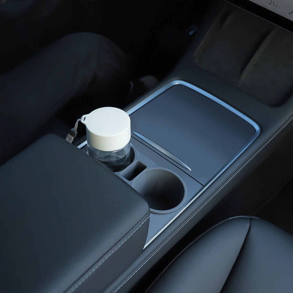 TPARTS Getränke Becher Cupholder aus Silikon für Tesla Model 3 / Y bei EV Motion Shop