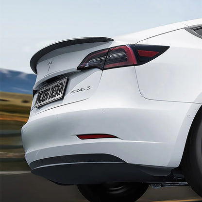Tlyard Carbon Kofferraumlippe Performance Spoiler aus echtem Carbon für Tesla Model 3 / Y bei EV Motion Shop