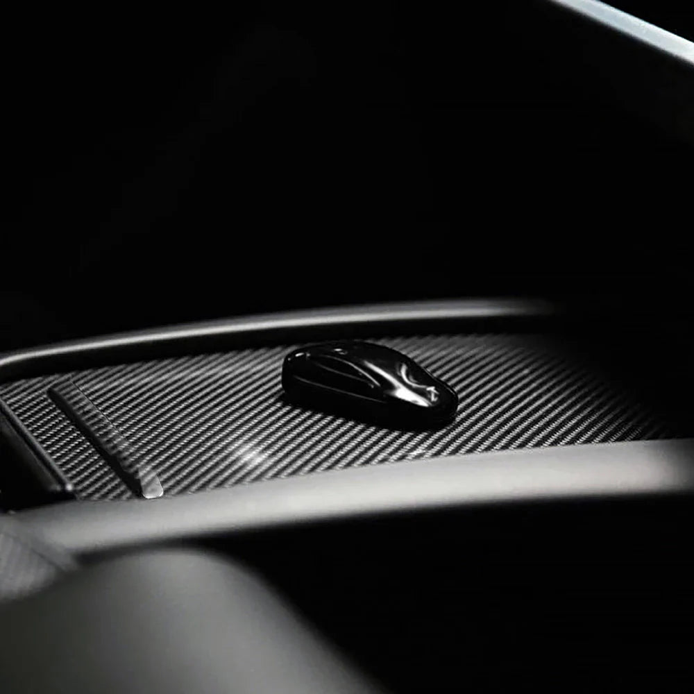 Tlyard Mittelkonsolen Staufach Echt-Carbon Abdeckung für Tesla Model S / X bei EV Motion Shop