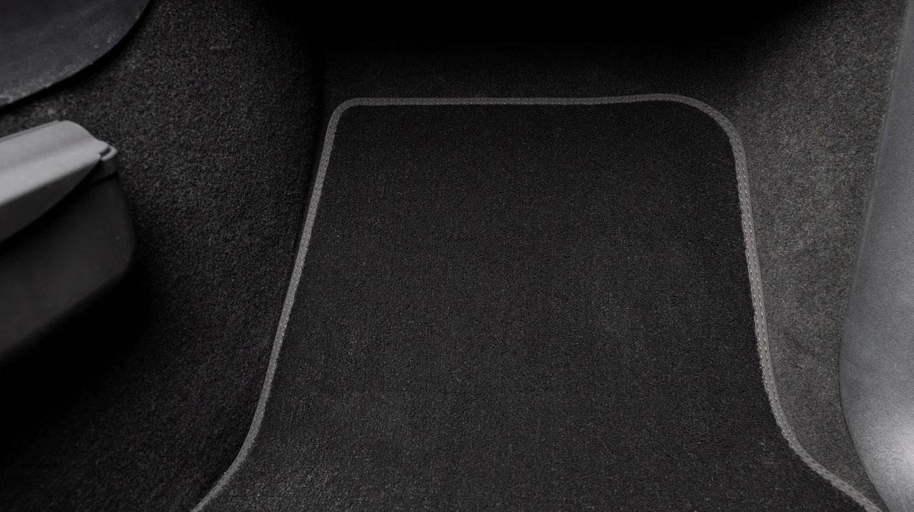 2befair Teppichmatten Set Innenraum für das Tesla Model Y bei EV Motion Shop