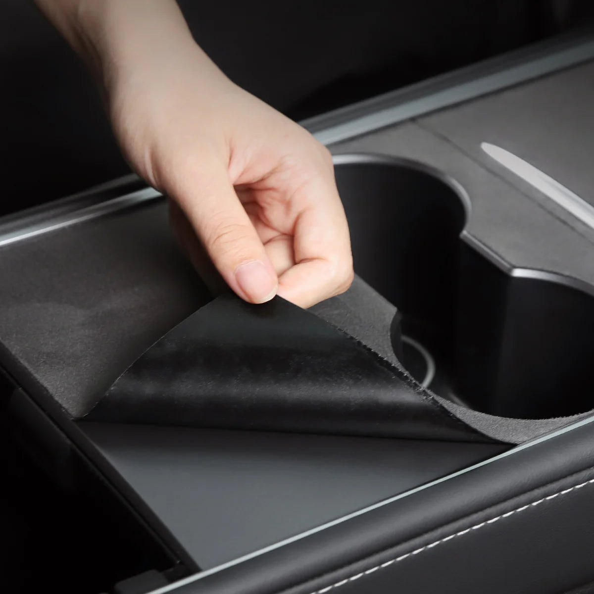 TPARTS Alcantara Wildleder Mittelkonsolen Abdeckung Cover für Tesla Model 3 / Y bei EV Motion Shop