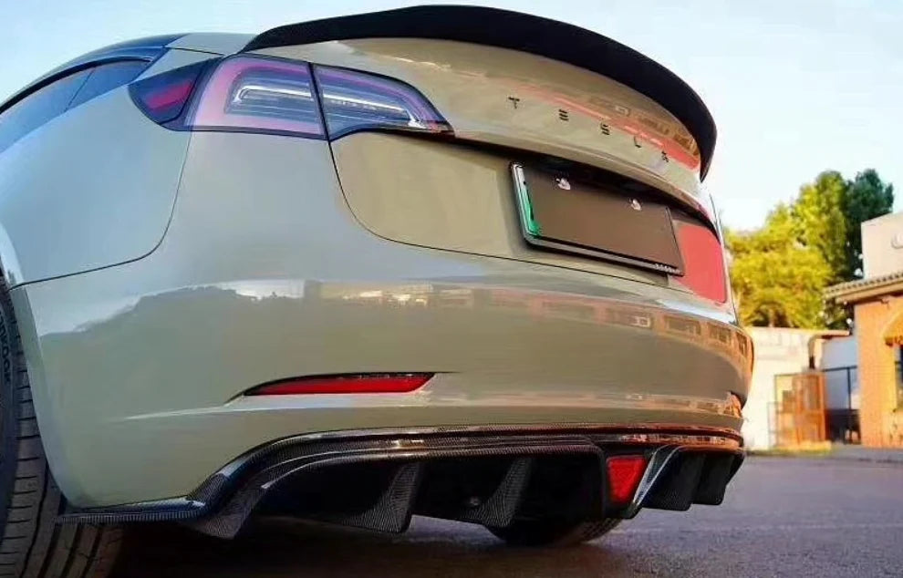 CMST Carbon Kohlefaser Full Body Kit (Style A) für Tesla Model 3 bei EV Motion Shop