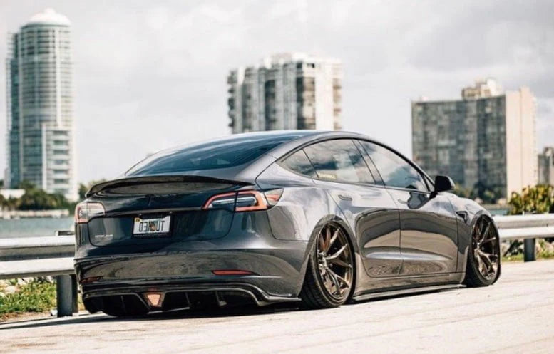 CMST Carbon Kohlefaser Full Body Kit (Style A) für Tesla Model 3 bei EV Motion Shop