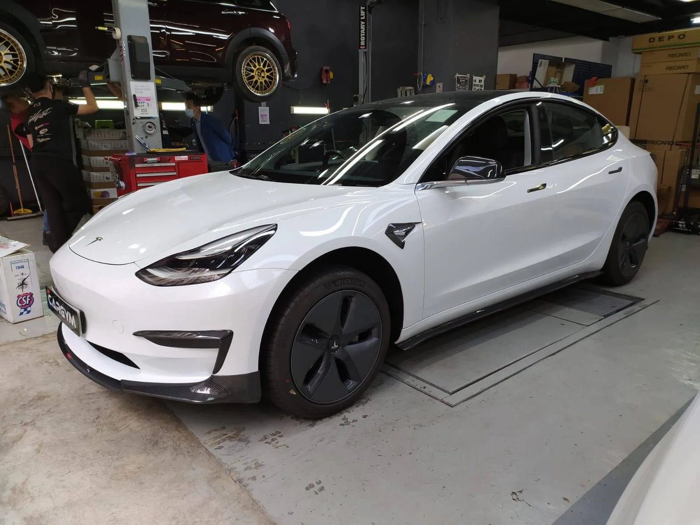 CMST Carbon Kohlefaser Full Body Kit (Style A) für Tesla Model 3 bei EV Motion Shop