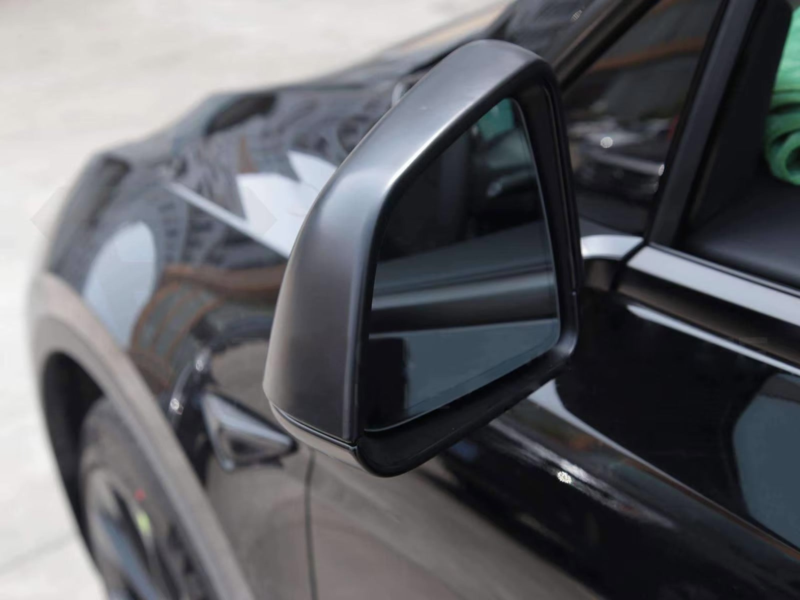 EV Motion ABS Aussenspiegel Cover – Tesla Model 3 / Y Highland bei EV Motion Shop