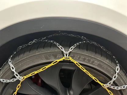 Yeslak Performance Schneeketten – Tesla Model 3 / Y / Highland / Juniper bei EV Motion Shop