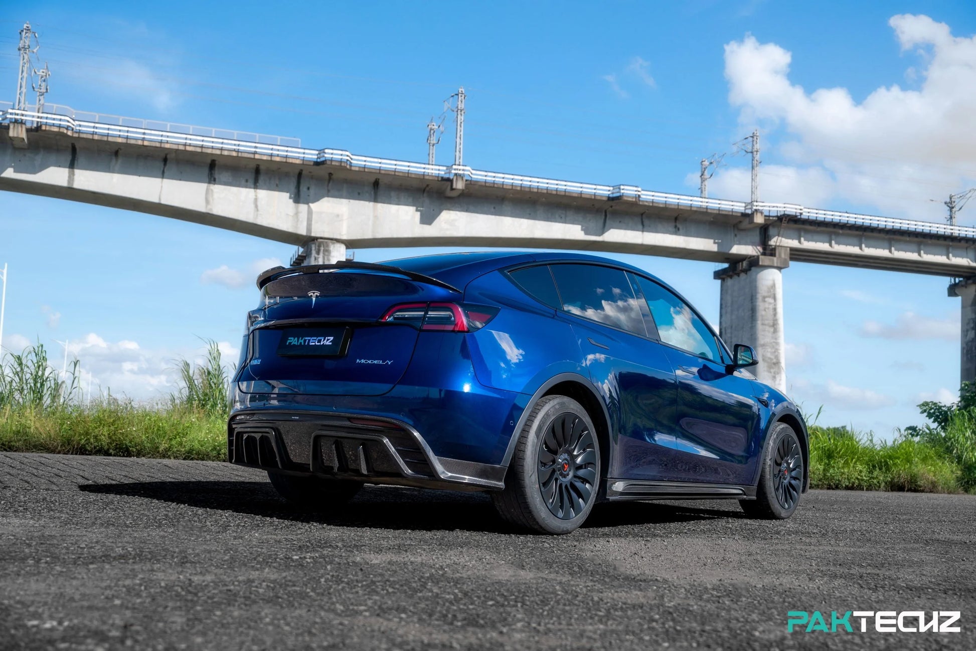 PAKTECHZ Aerodynamik-Kit für Tesla Model Y bei EV Motion Shop