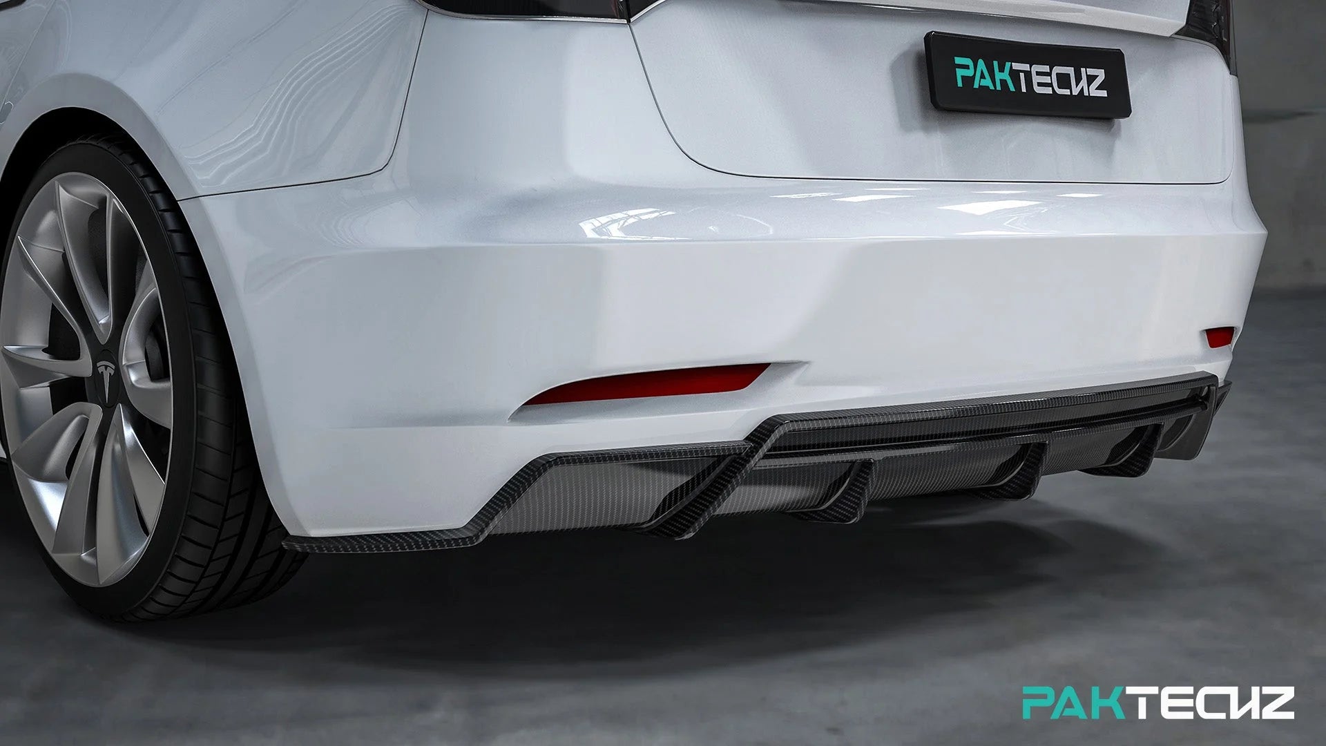 PAKTECHZ Heckdiffusor aus Carbon für Tesla Model 3 bei EV Motion Shop