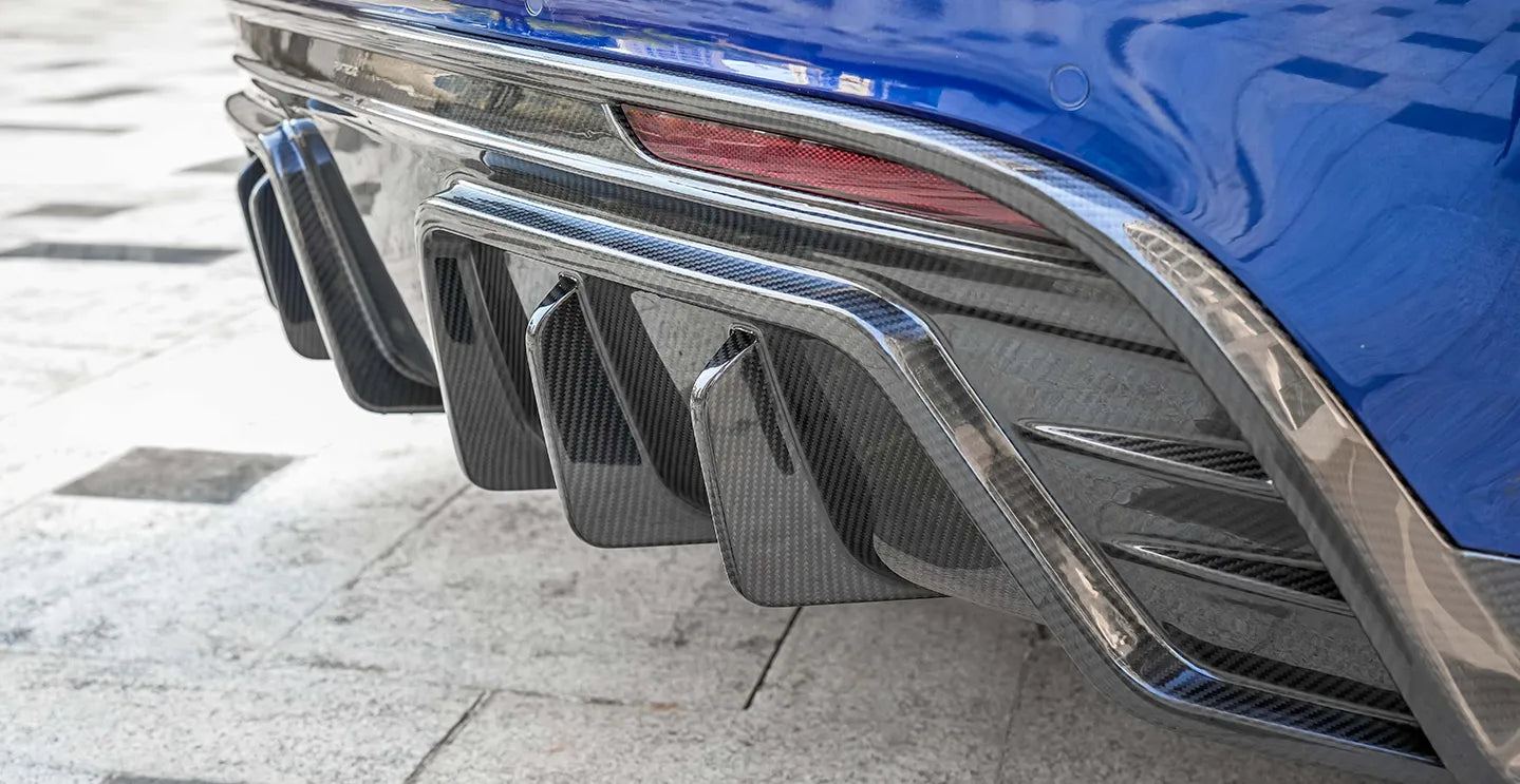 PAKTECHZ Heckdiffusor aus Carbon für Tesla Model Y bei EV Motion Shop