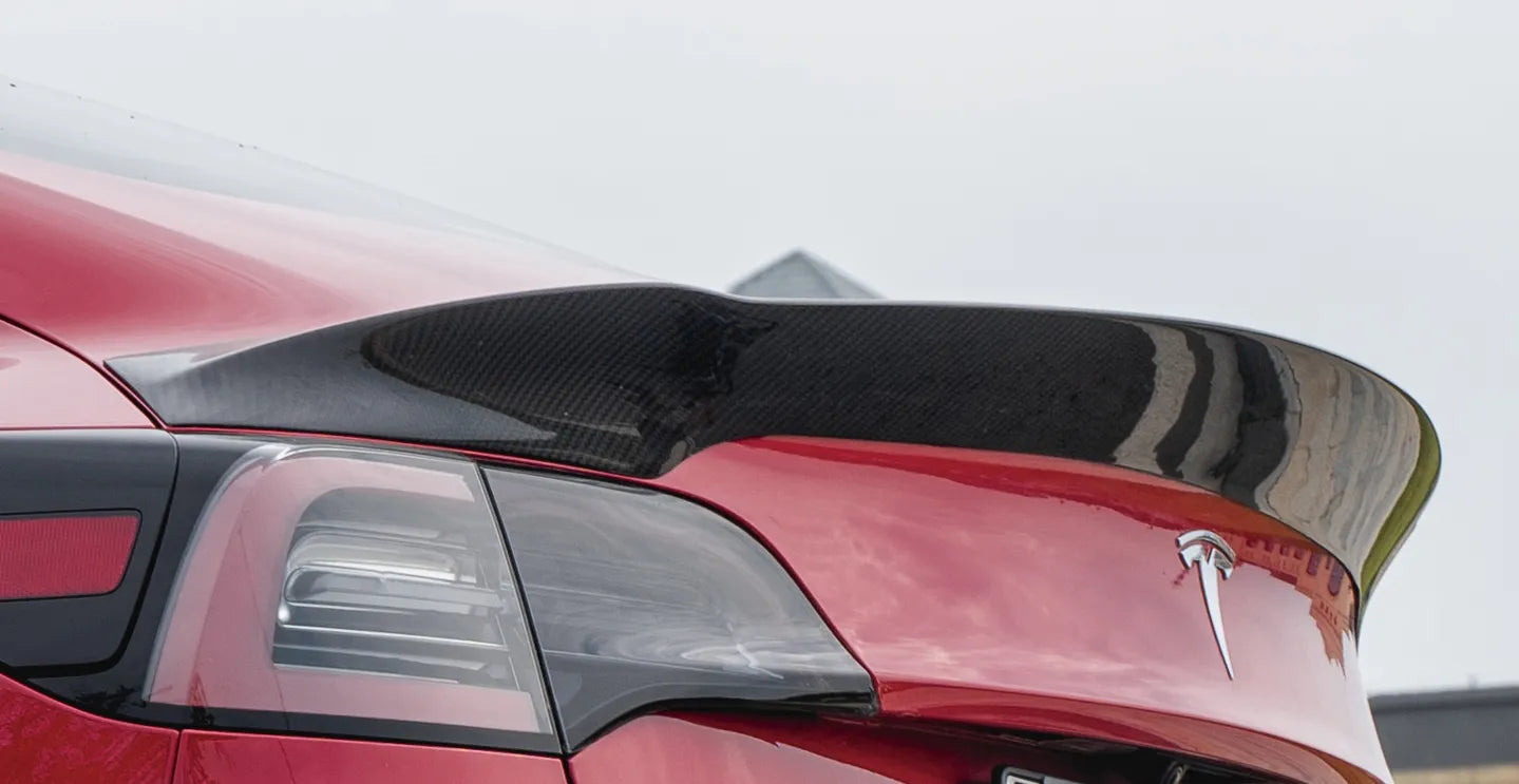 PAKTECHZ Heckspoiler aus Carbon für Tesla Model 3 bei EV Motion Shop