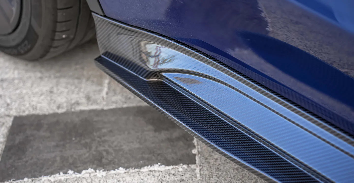 PAKTECHZ Seitenschweller aus Carbon für Tesla Model Y bei EV Motion Shop