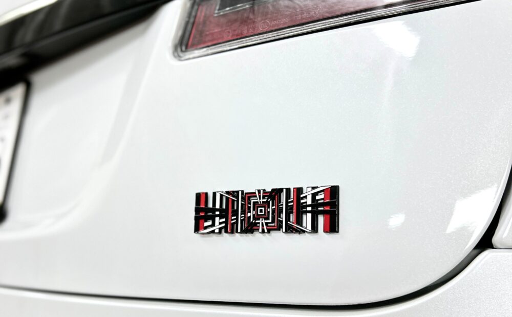 Plaid Performance Ludicrious Badge Logo Sticker Schwarz für Tesla Model S / 3 / X / Y bei EV Motion Shop