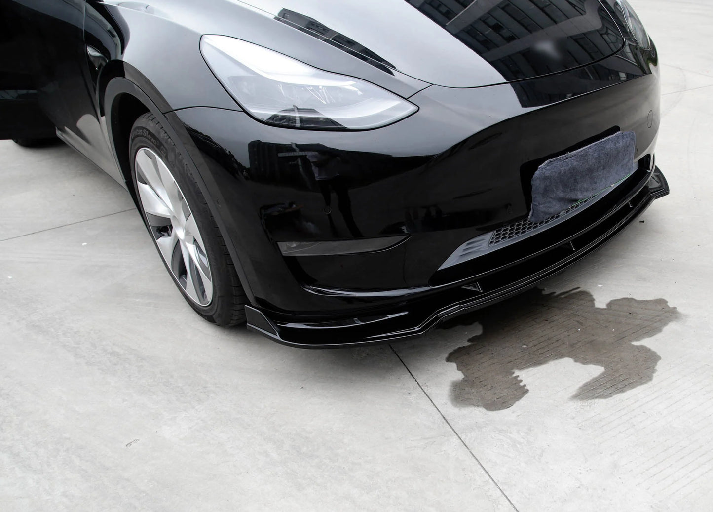 Yeslak ABS Frontlippen Spoiler – Tesla Model Y bei EV Motion Shop