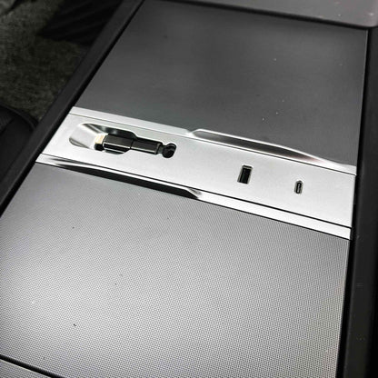 Yeslak USB Hub Docking Station – Tesla Model 3 Highland / Model Y Juniper bei EV Motion Shop