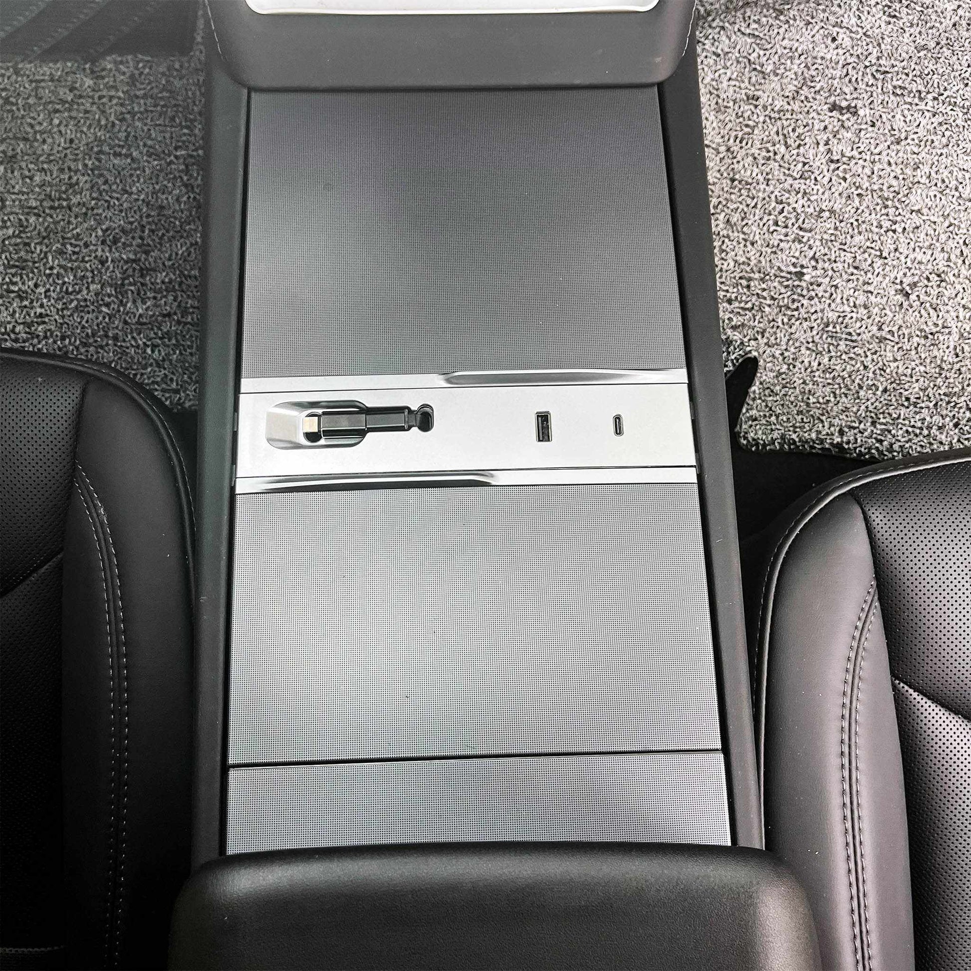 Yeslak USB Hub Docking Station – Tesla Model 3 Highland / Model Y Juniper bei EV Motion Shop