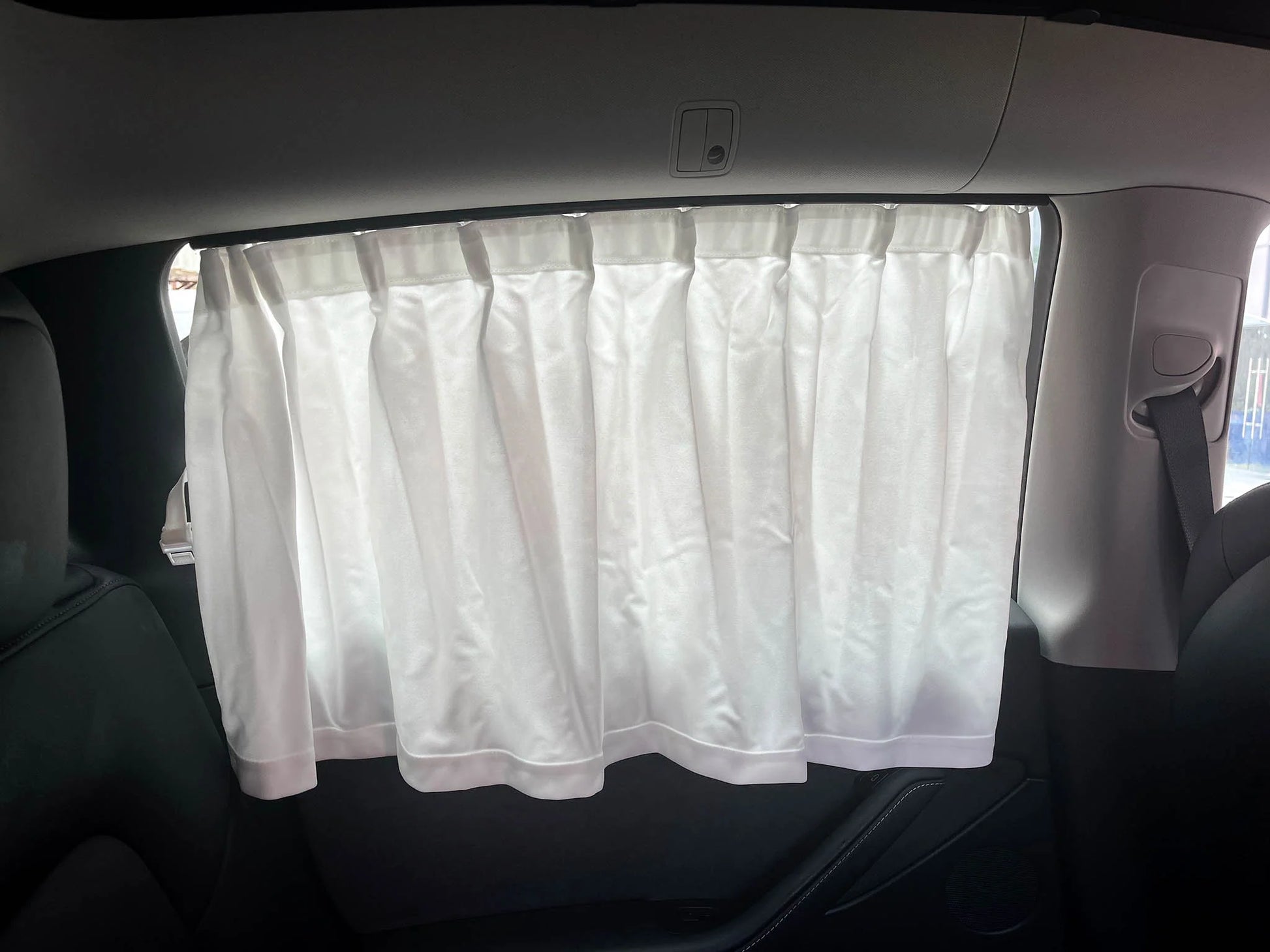 Yeslak Premium Seitenfenster Sonnenschutz Vorhänge – Tesla Model 3 / Y / Highland / Juniper bei EV Motion Shop