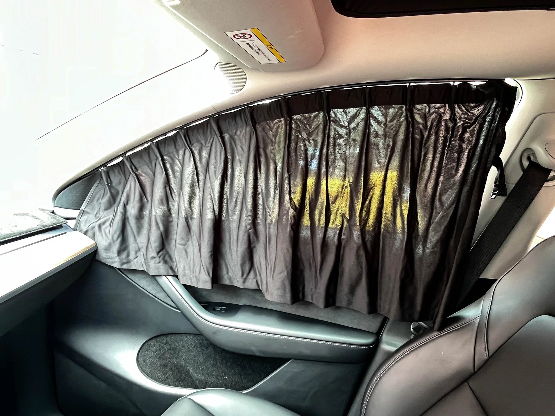 Yeslak Premium Seitenfenster Sonnenschutz Vorhänge – Tesla Model 3 / Y / Highland / Juniper bei EV Motion Shop